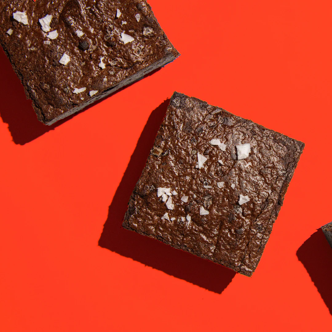 6 pack Dashing Dark Chocolate Brownie with sea salt - Image 3
