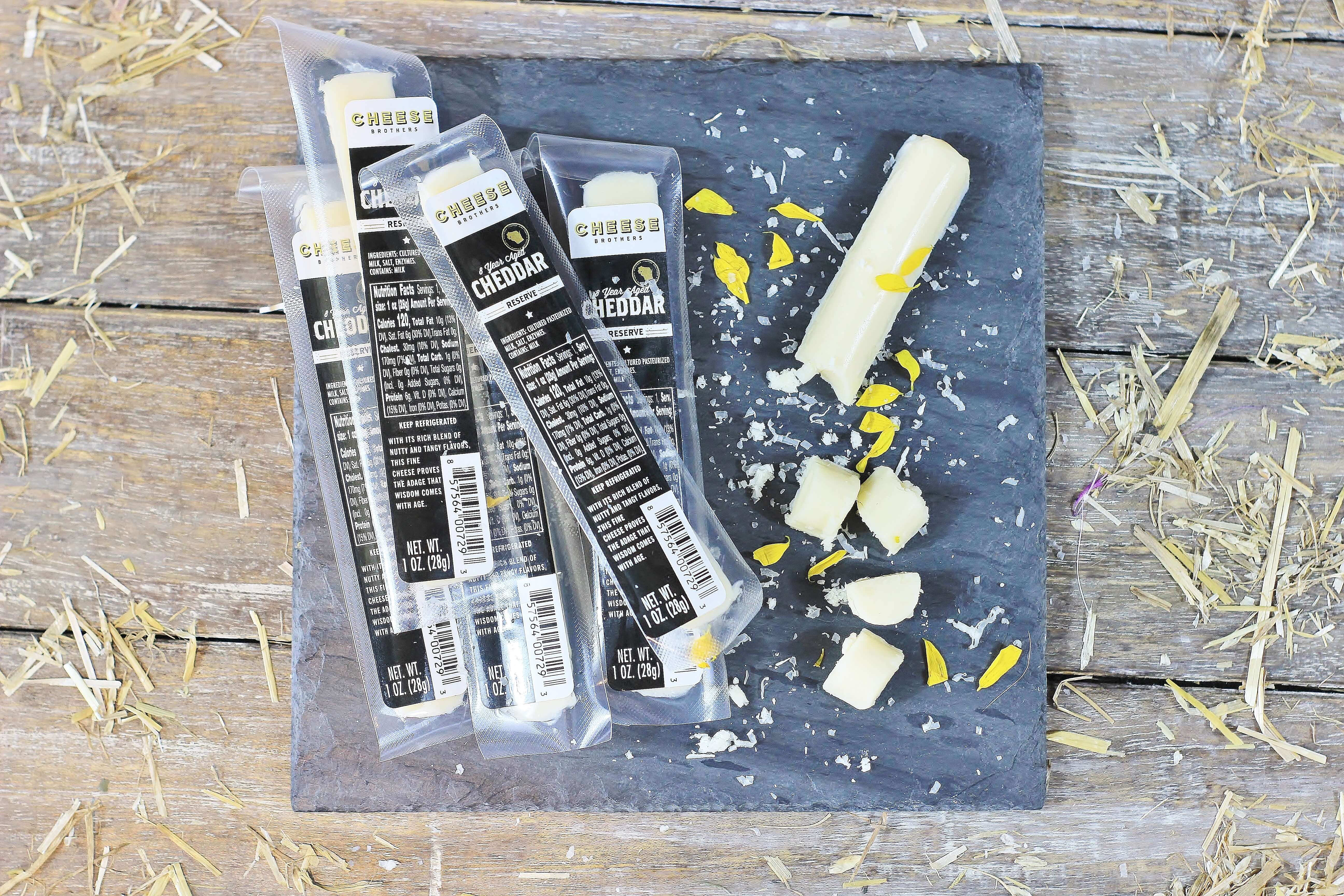 8-Year Aged Cheddar Snack Sticks (30-Pack) - Image 2
