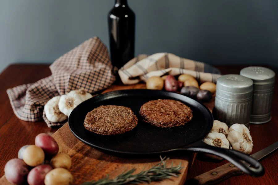 85% Lean Beef Patties - 2 (6 oz) patties - Image 2