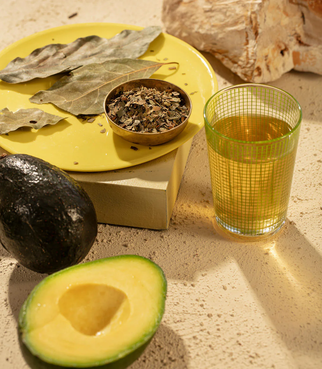 Avocado Leaf - Image 2