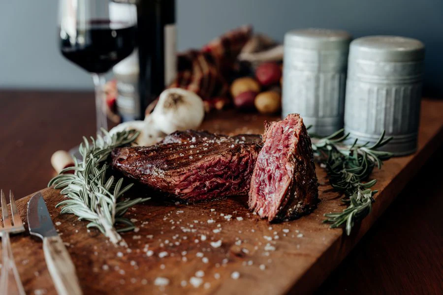 Beef Hanger Steak - (1.35 lbs) - Image 2