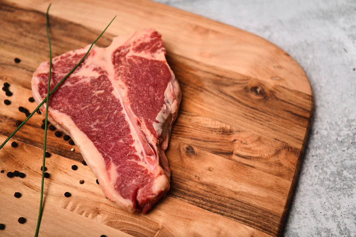 Beef T-Bone Steak - 1 lb - Image 4