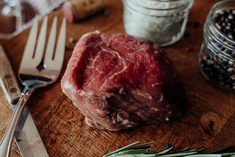 Beef Tenderloin Filet Mignon - 9 oz - Image 3