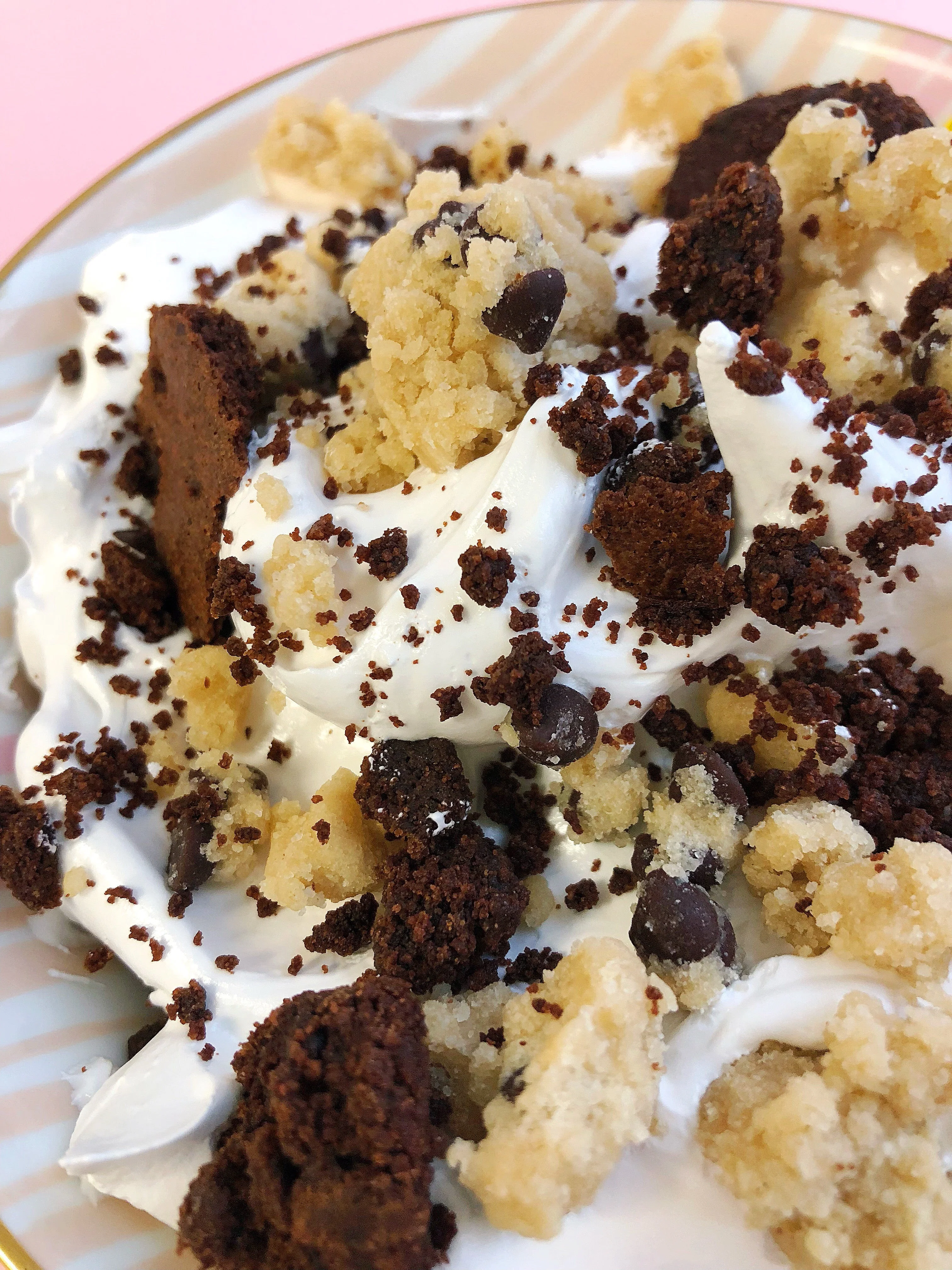 Brookie Dough OMG (Ooey Marshmallow Goodness) - Image 7