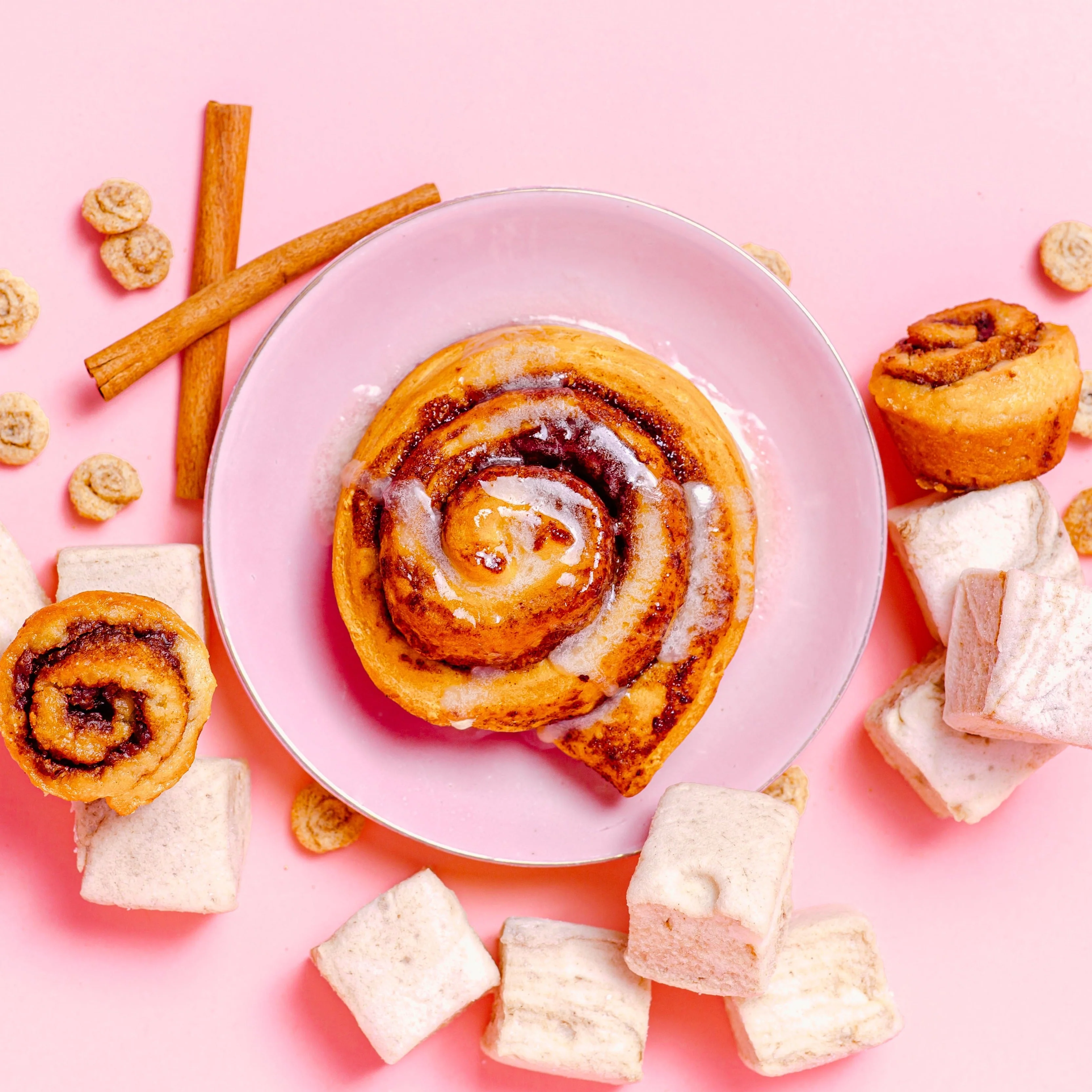 Cinnamon Roll Marshmallows (set of 12) - Image 2