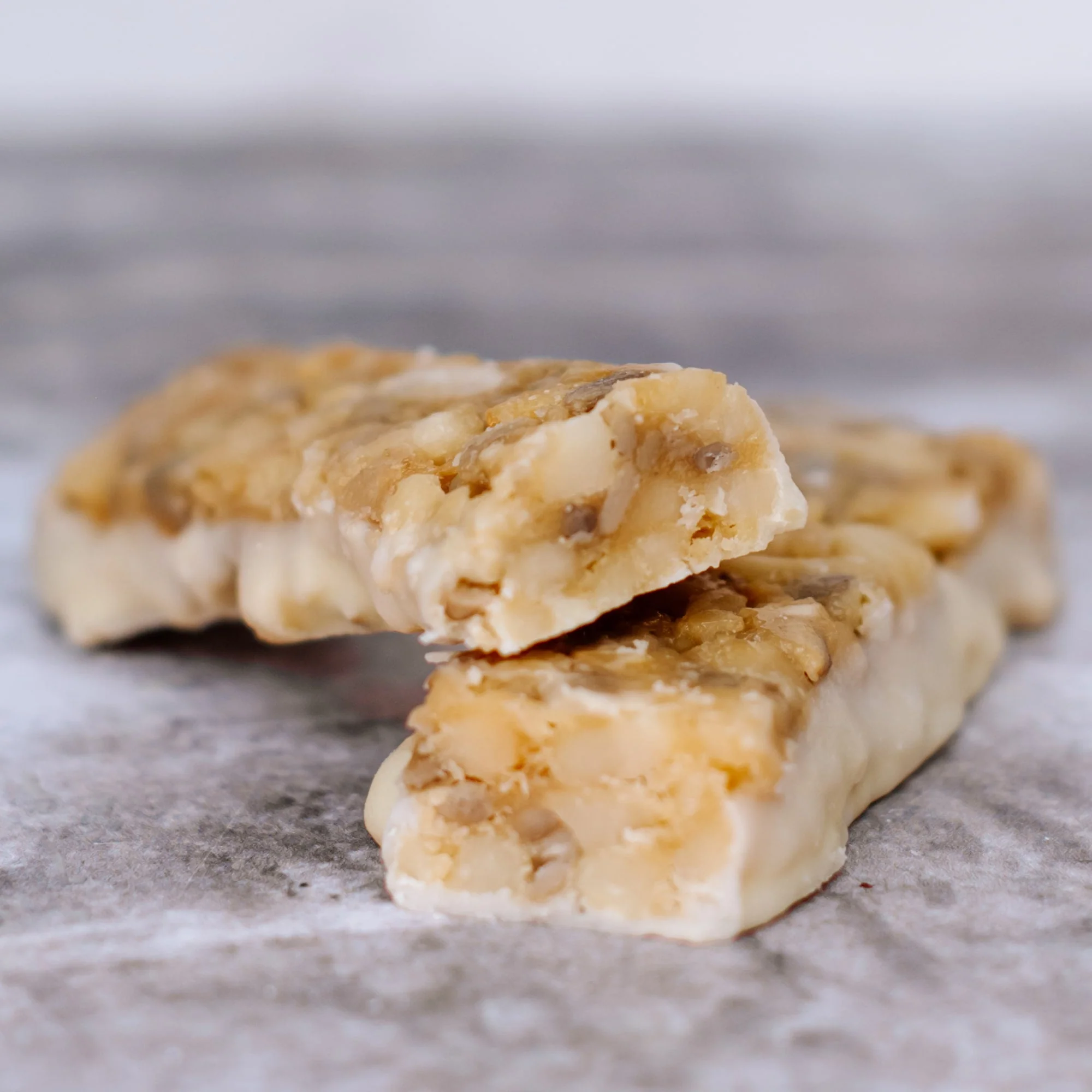 Coconut White Chocolate Macadamia Nut Snack Bar (12 Bars) - Image 6