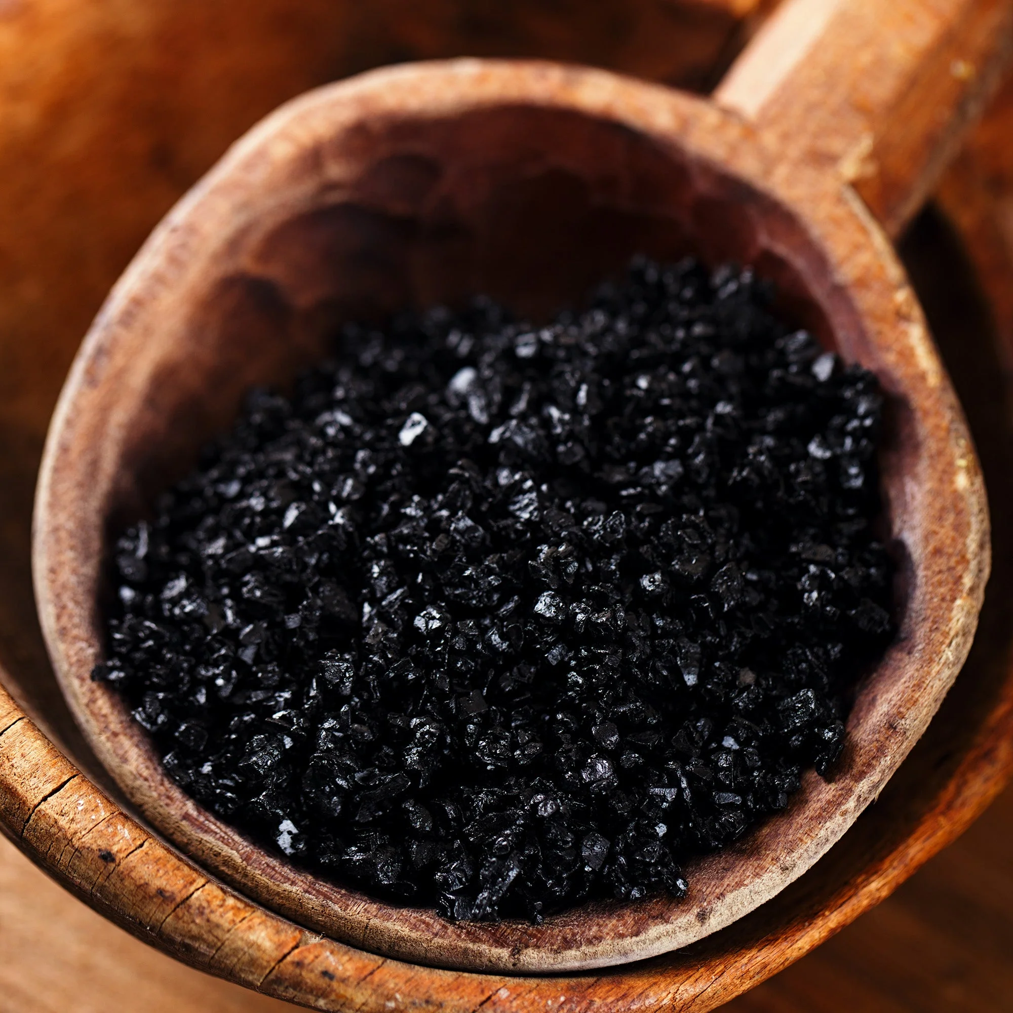 Hawaiian Black Lava Salt (Medium Grain) - Image 4