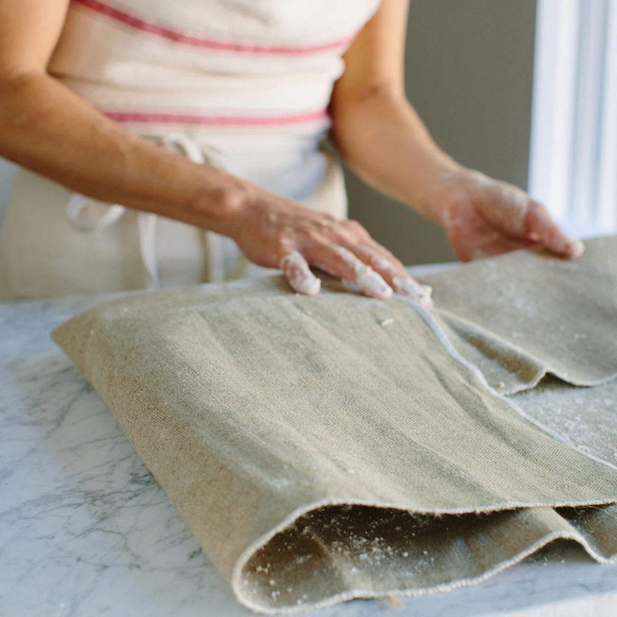 Jovial Linen Couche - Image 3