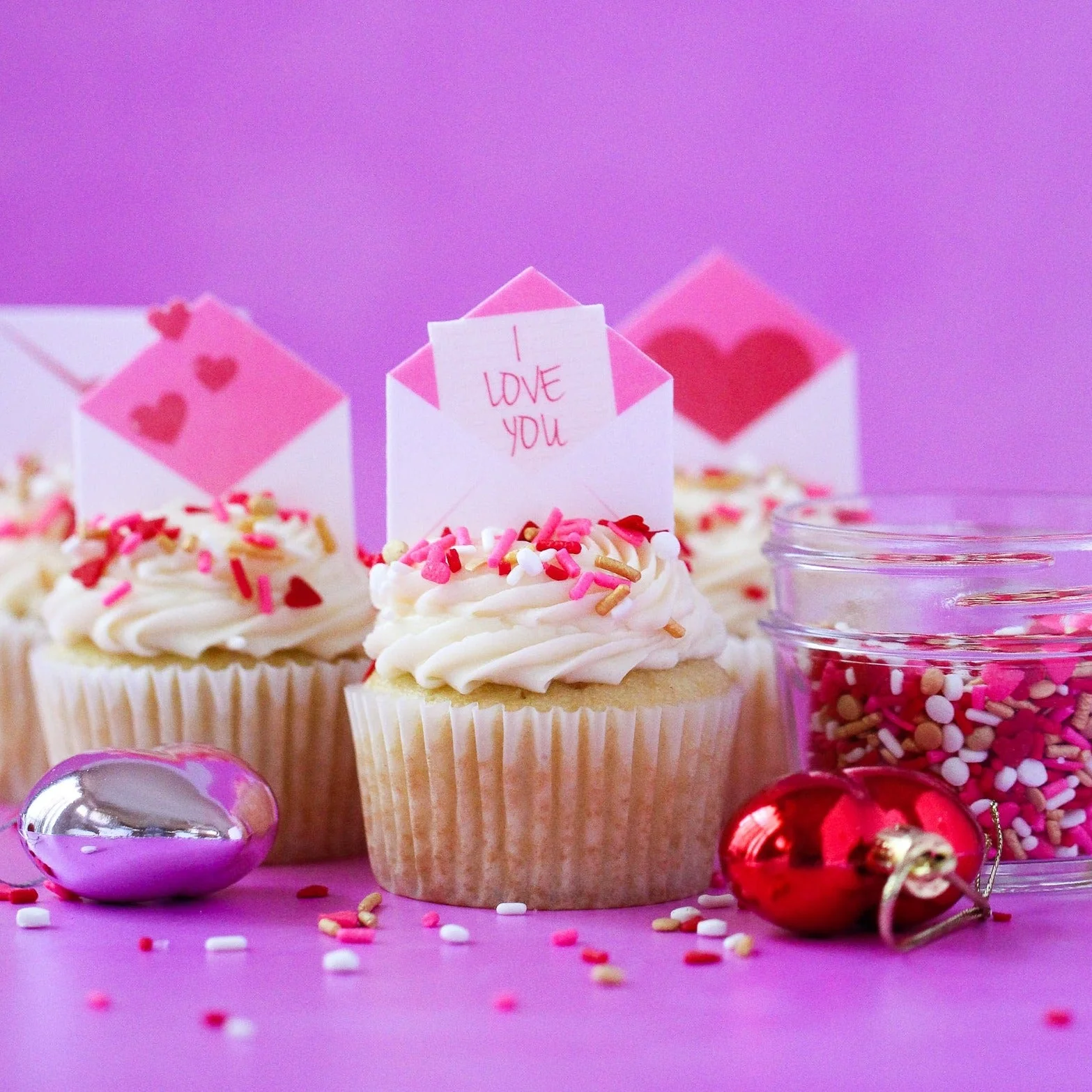 Love Letters Edible Cupcake Toppers - Image 2