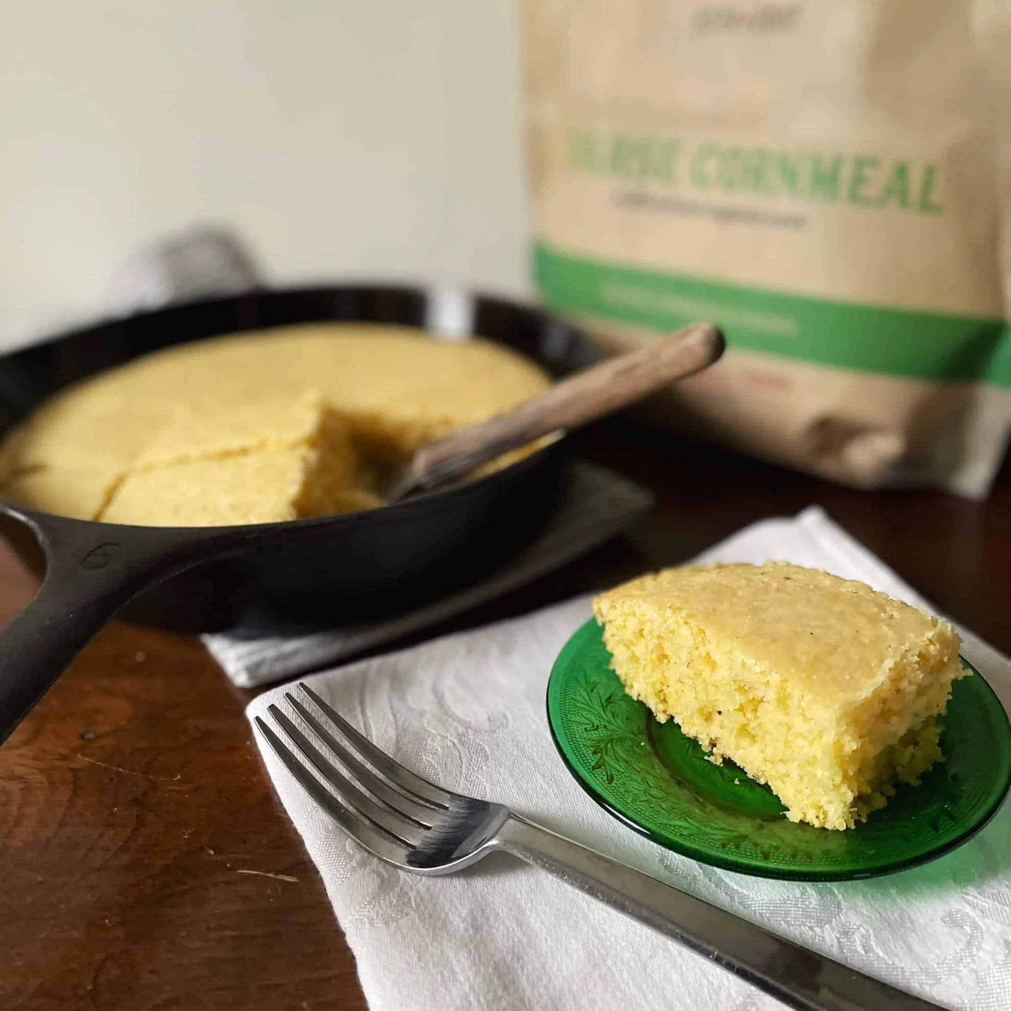 Organic Coarse Cornmeal - Image 3