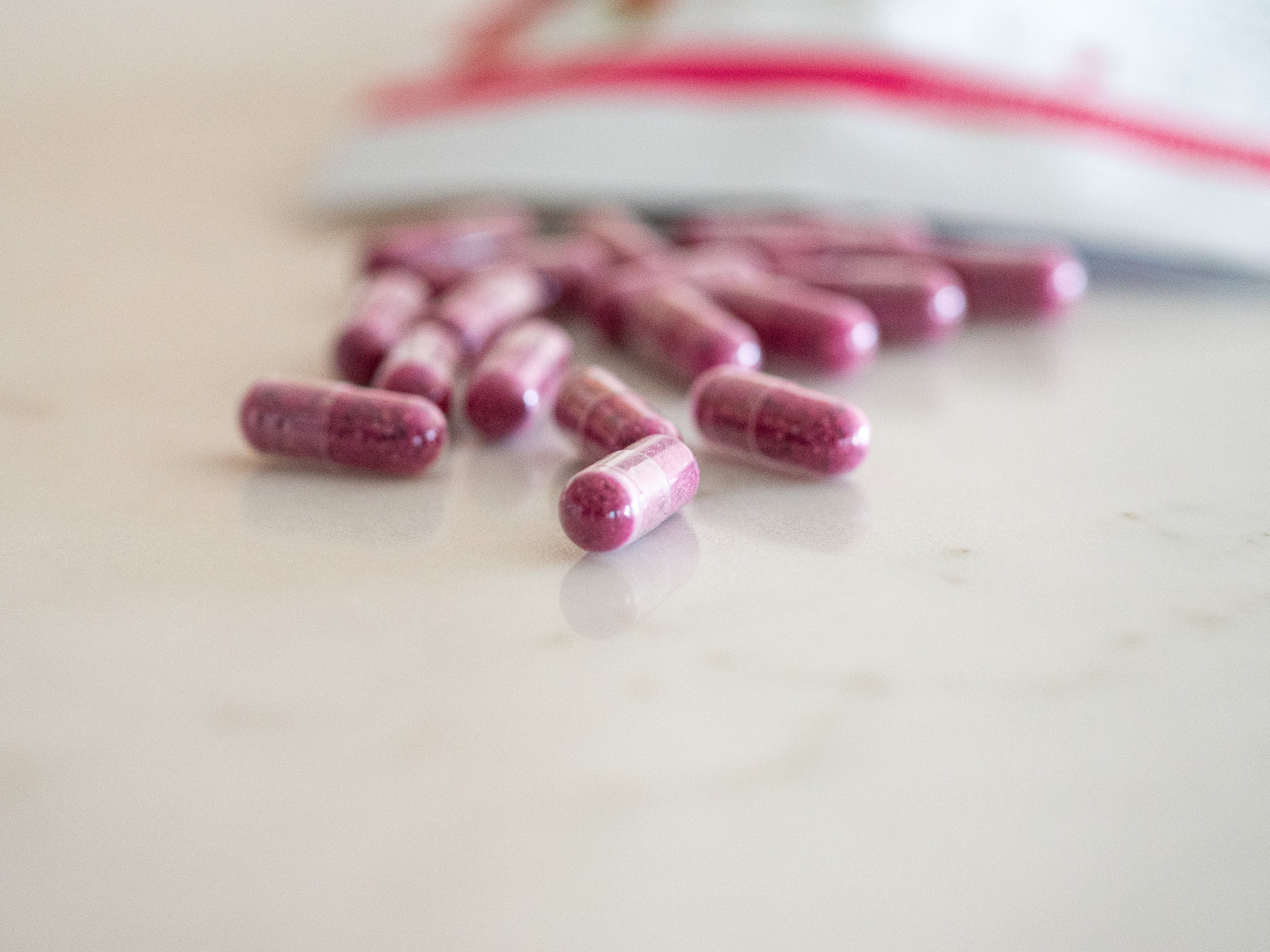 Organic Dragon Fruit Capsules - Image 9