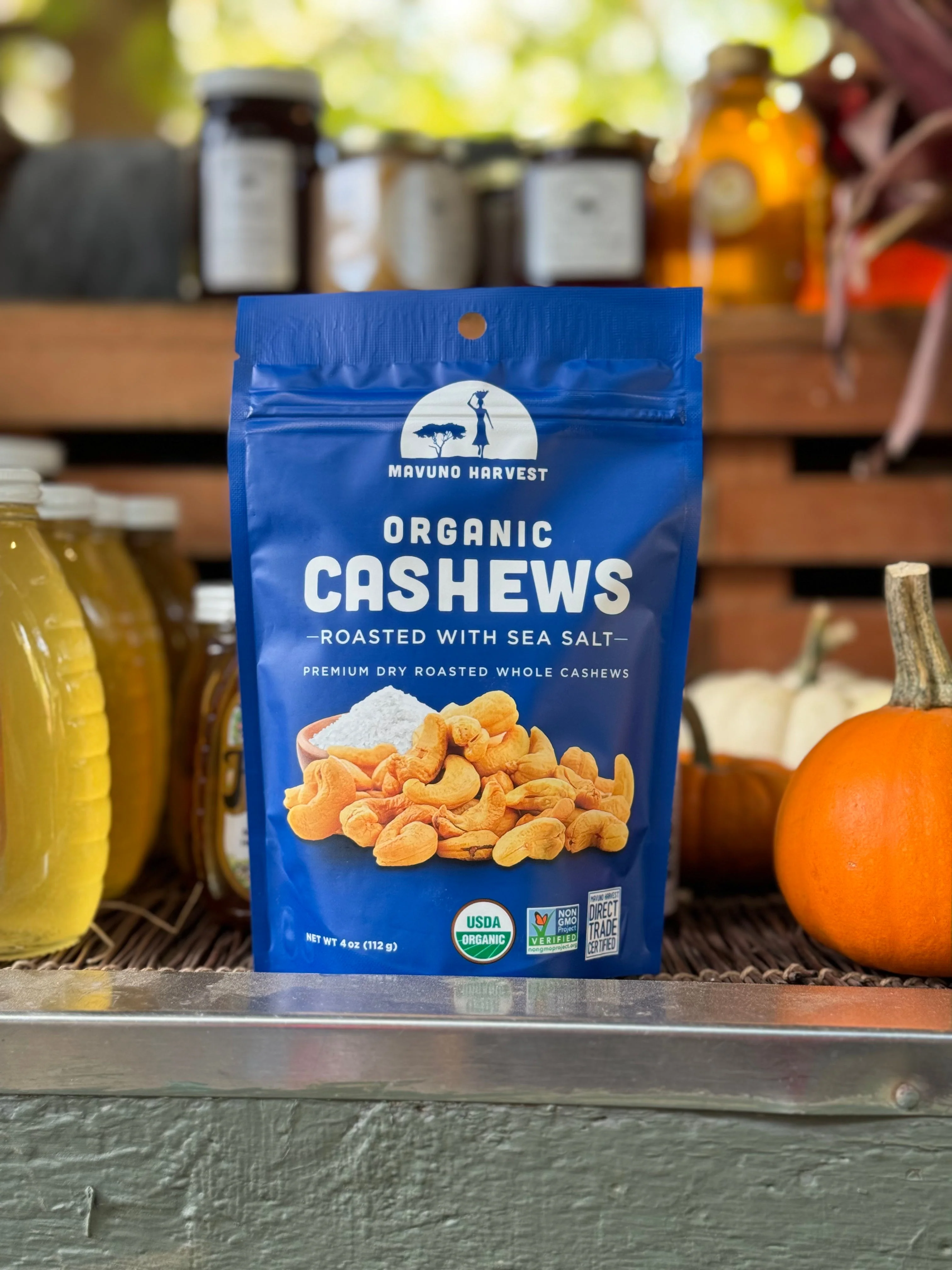 Organic Dry Roasted Cashews with Sea Salt - Image 9