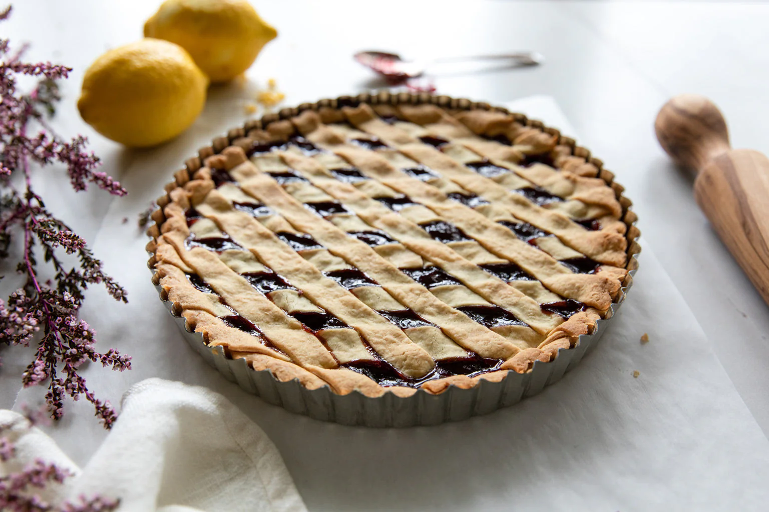 Organic Fruit Spread Sour Cherry - Image 6