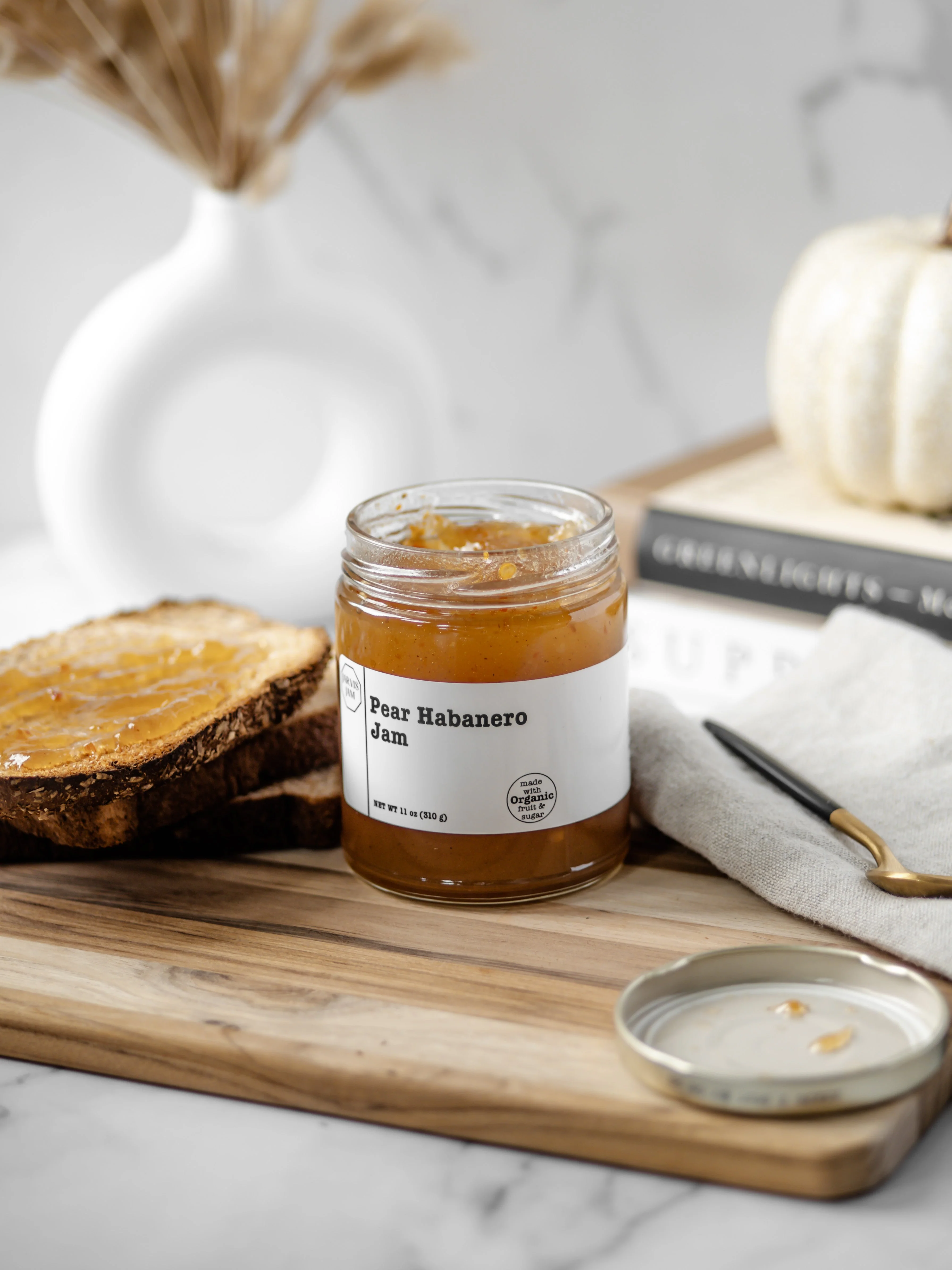 Pear Habanero Sweet and Spicy Jam - Image 4