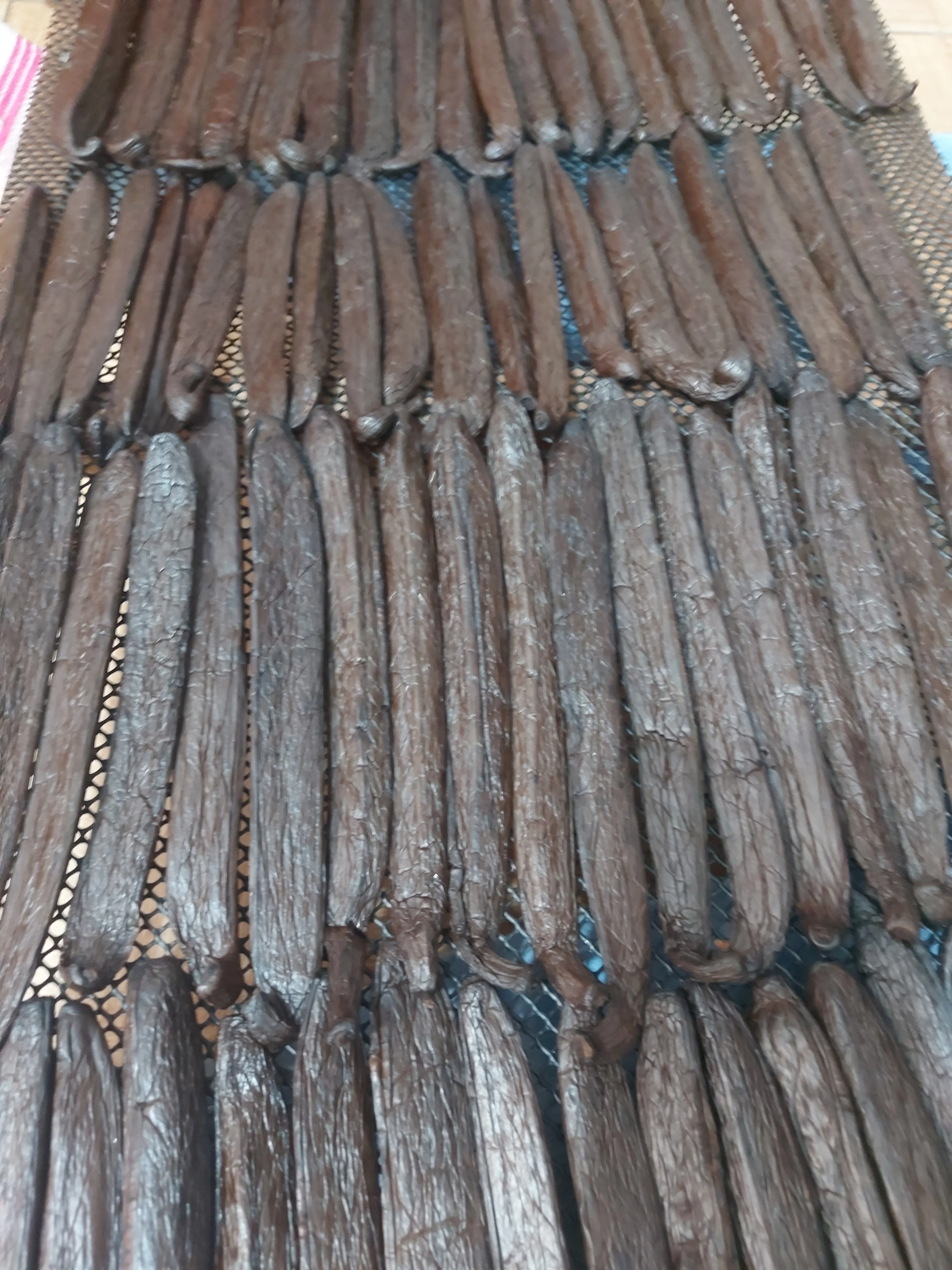 Peruvian Vanilla Beans - Whole Grade A Vanilla Pods for Vanilla Extract and Baking - Image 9