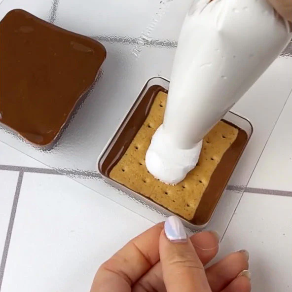 S'mores Mold - Image 4
