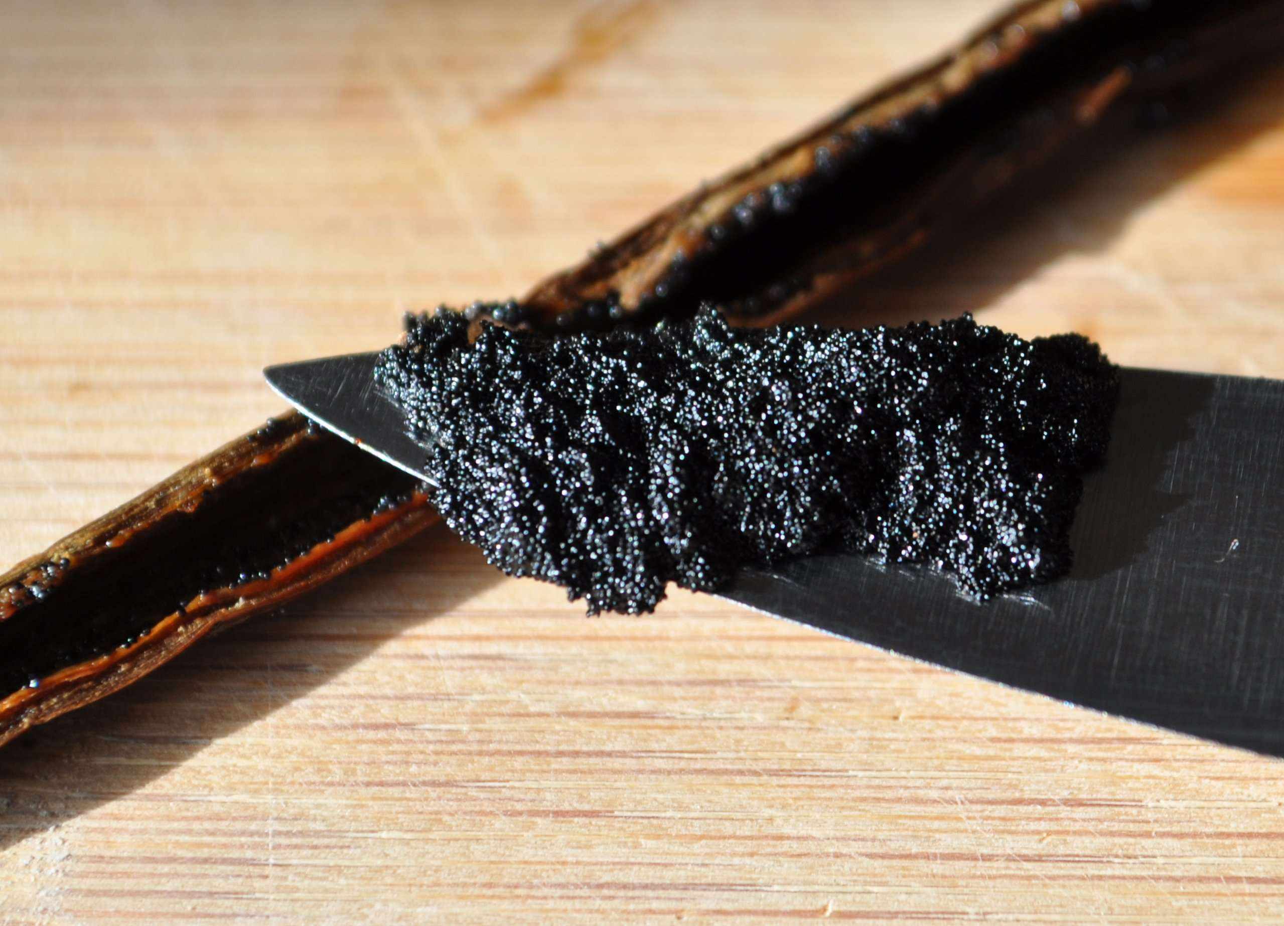Sumatra Vanilla Beans - Whole Grade A Vanilla Pods for Vanilla Extract and Baking - Image 4
